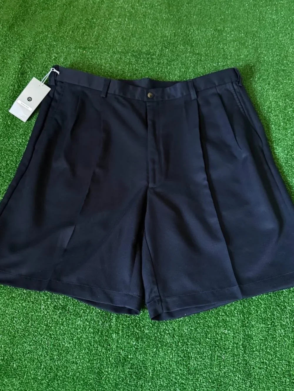 Haggar Cool 18 Performance Golf Shorts Men's Size 40 Navy Classic Pleated NWT